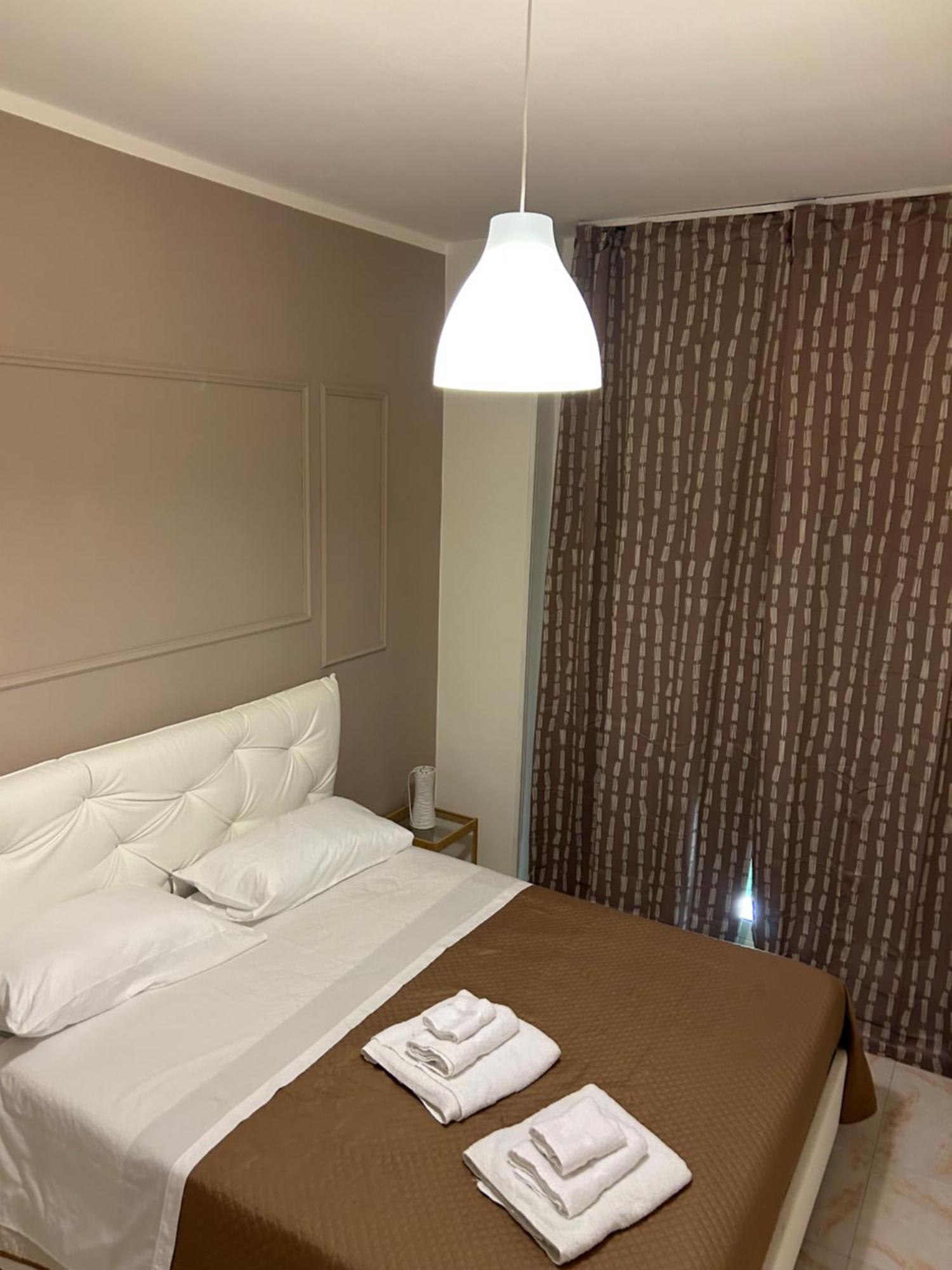 Bed & Breakfast Happy Fly Now Napoli